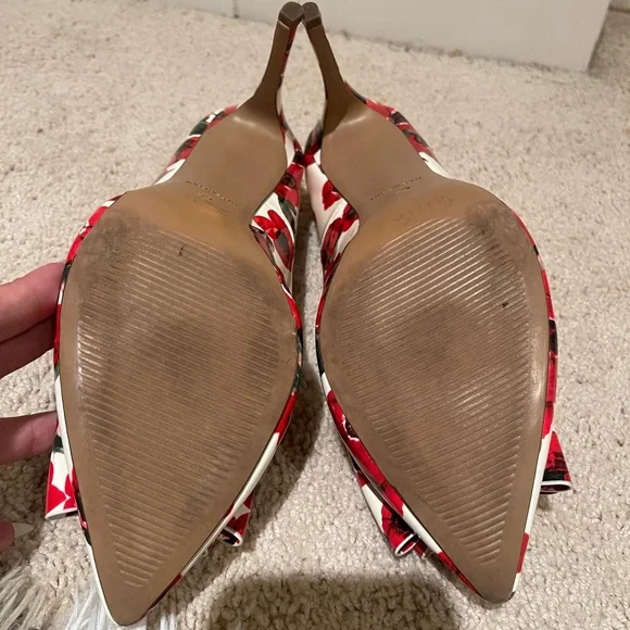 Betsey Johnson Heels Women 9.5 Shoes Red White Floral Print Prince Pumps Bow - Picture 7 of 8